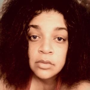 Meet your Posher, Marisa